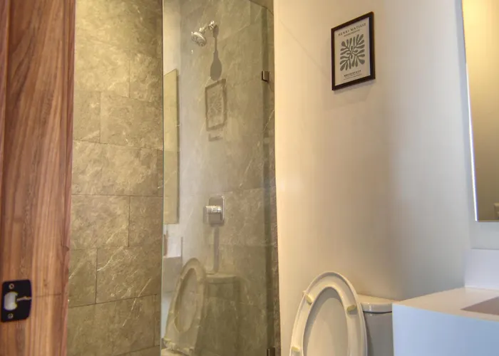 Luxurious 2br With Jacuzzi And Awesome Views